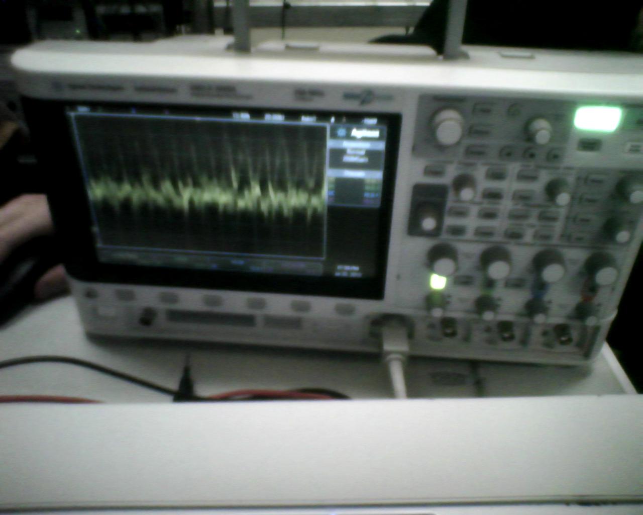 research/TCS/oscilloscope/gnd_differences.jpg